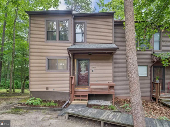 23317 Red Oak Ct, California, MD 20619