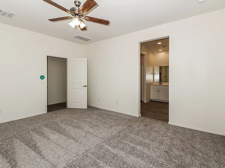 13146 N Grayson Dr — Photo 8