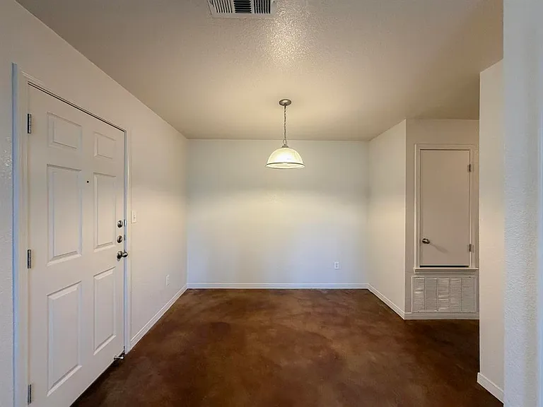 112A Andy Ln — Photo 4