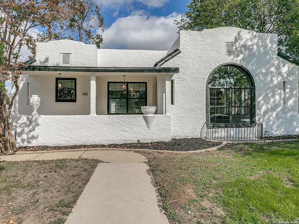 1st image of 2055 W Magnolia Ave