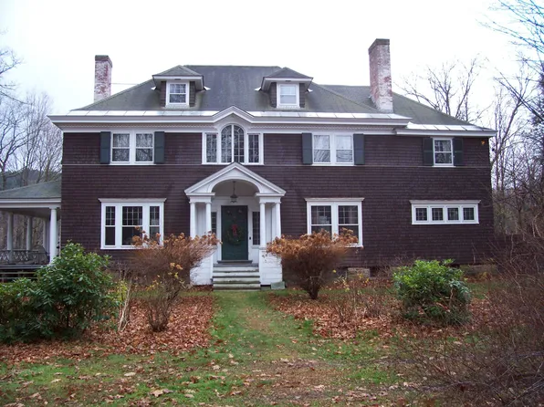 15 Bailey Avenue, Claremont, NH 03743