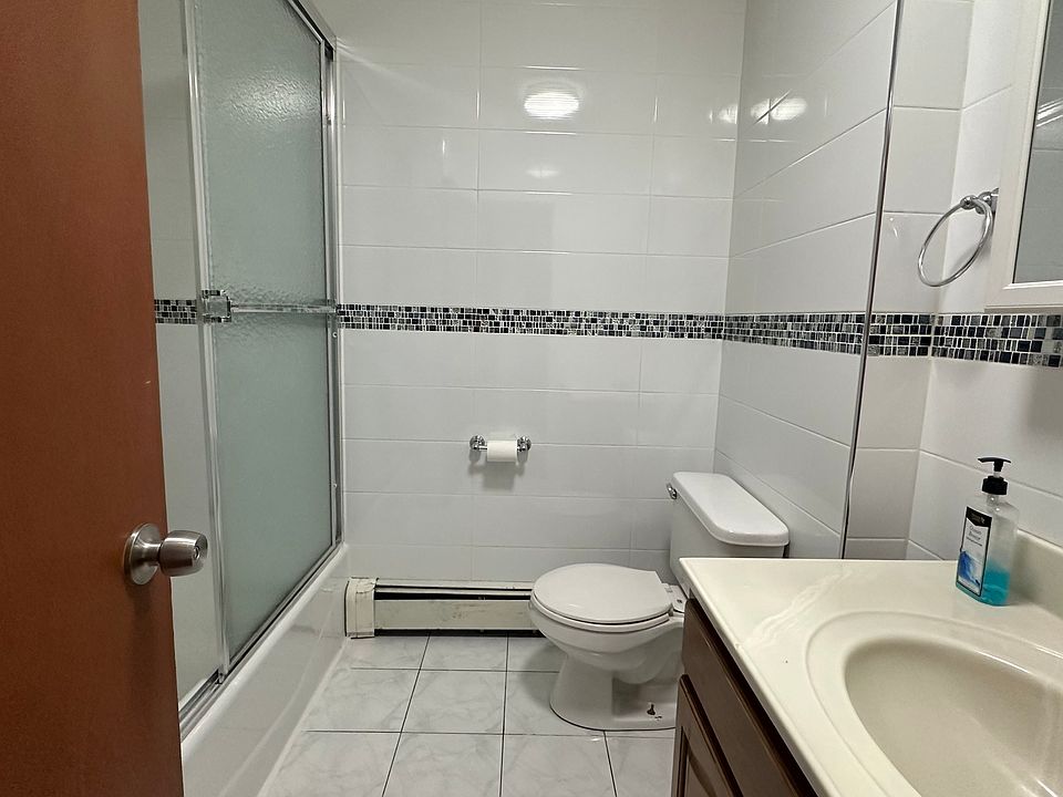 1st image of 78-10 Parsons Blvd #3