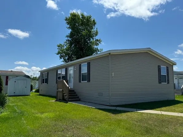 365 Teal Ln #81, Capac, MI 48014