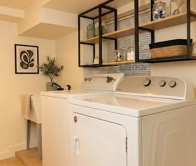 Evanston Apartments - Located on the north side of Fremont — Photo 53