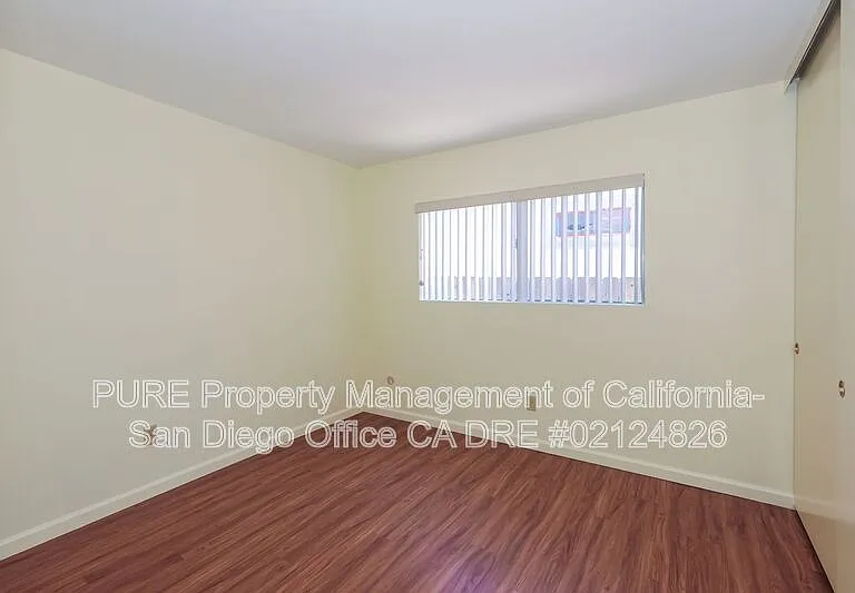 6386 Amberly St — Photo 10