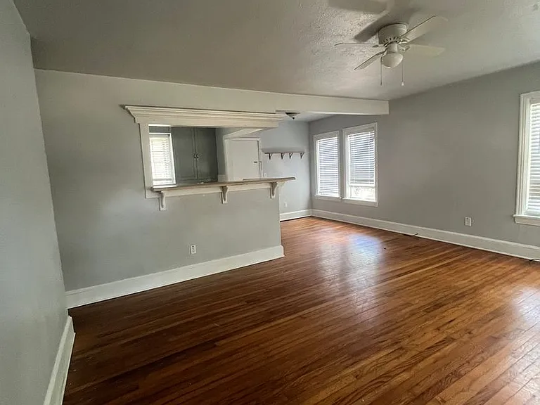 111 Columbia Dr #1 — Photo 5