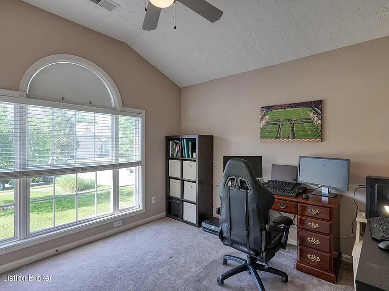 10713 Elkington Ln — Photo 15