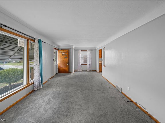 2nd image of 5425 E 135th St