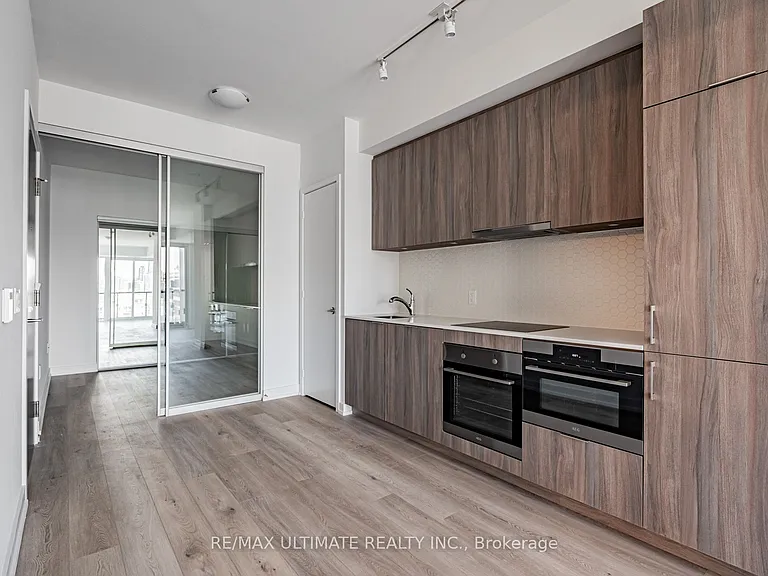 158 Front St E #1211 — Photo 2