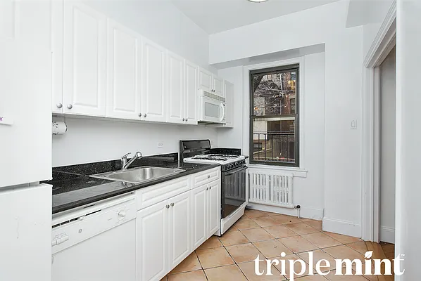 Rented by Triplemint | media 18