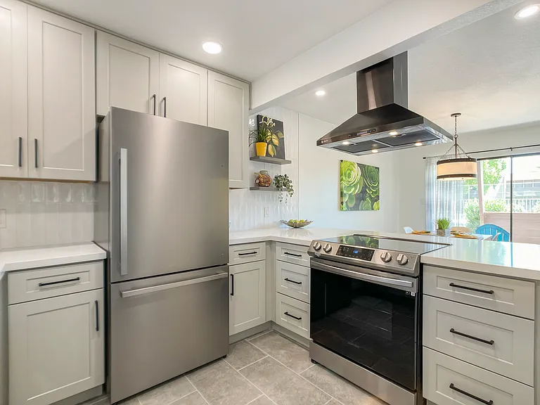 1325 S McKemy St — Photo 8