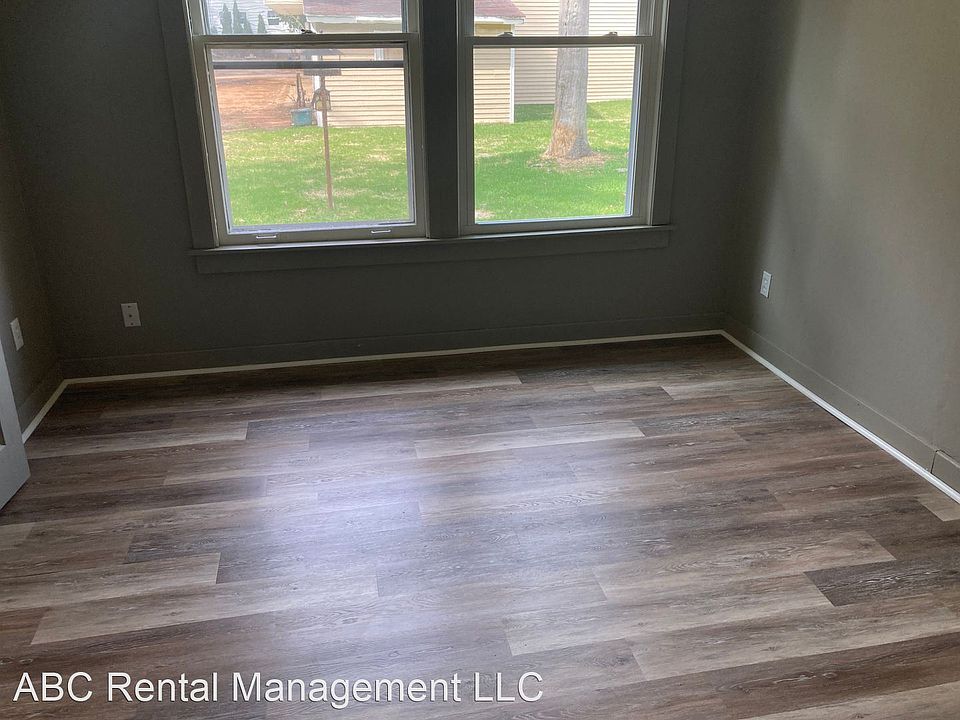 110 S State St Apartments Merrill, WI Zillow