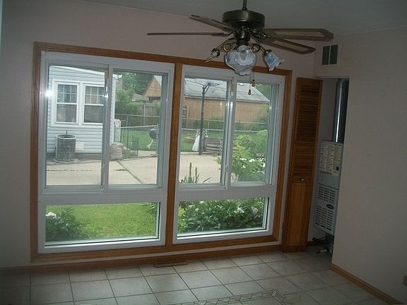 5th image of 272 Hayes Dr