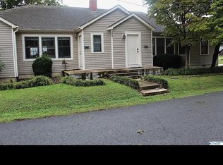 204 1st Ave #A, Athens, AL 35611