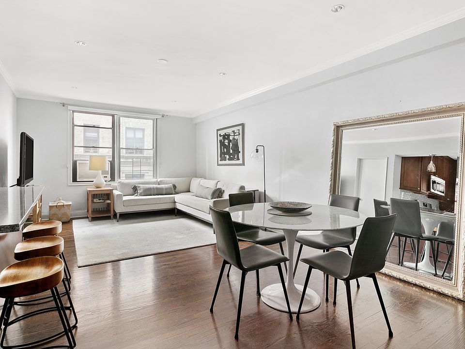 1st image of 30 E 9th St APT 3BB