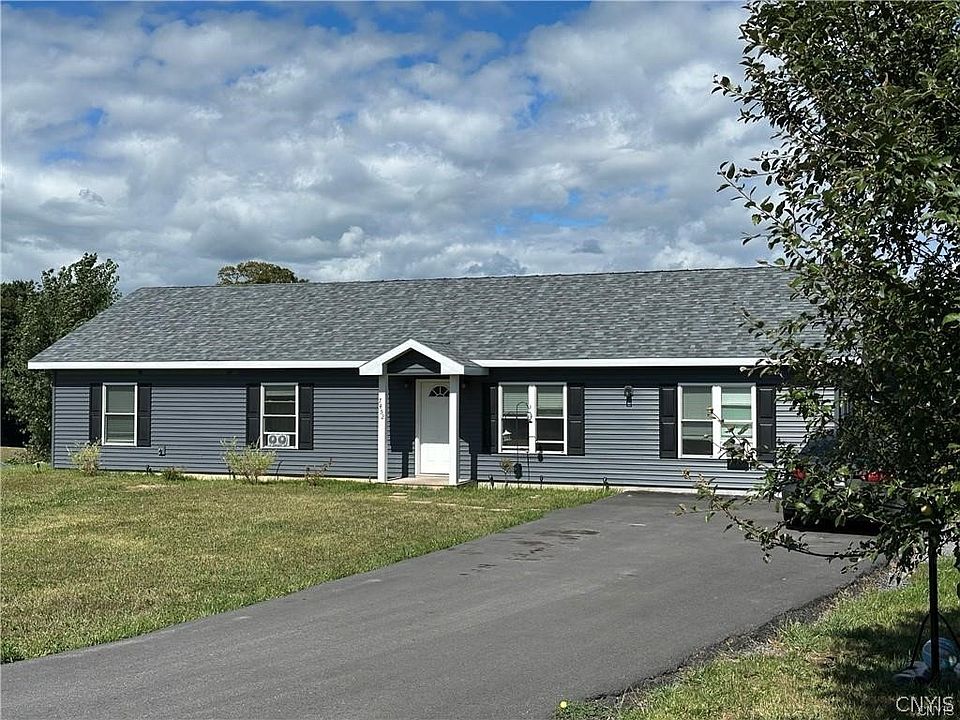 1st image of 7452 Emi Ln