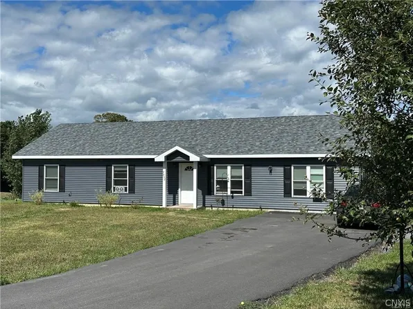 7452 Emi Ln, Lowville, NY 13367