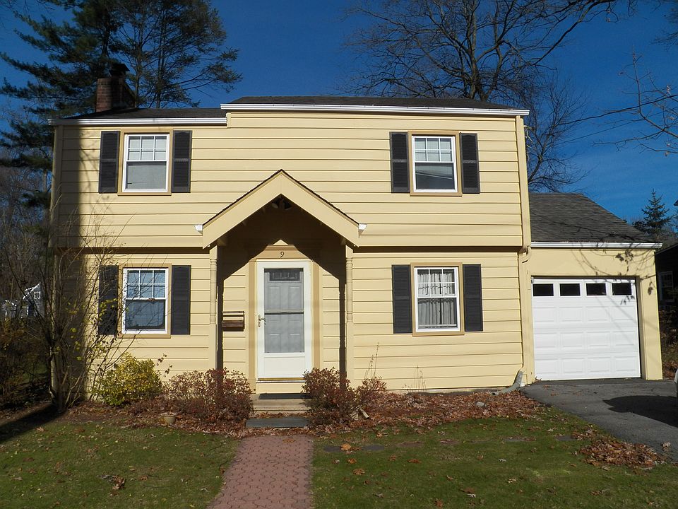 Welcome home to 9 Shady Lane - 3 bed colonial on a quiet cul-de-sac street
