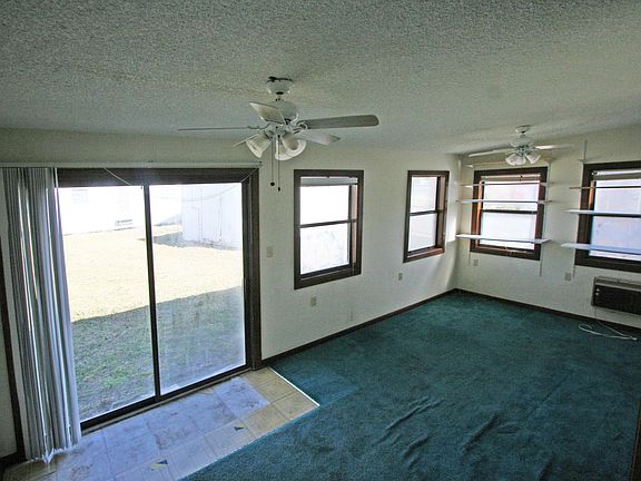 5th image of 2662 Silver Creek Dr