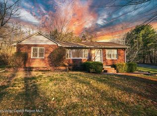 14 Howard St, New Paltz, NY 12561