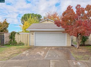 26 Hedgerow Ct, Sacramento, CA