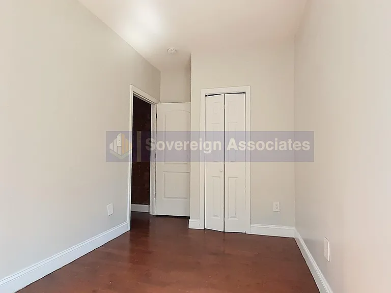 2254 5th Ave #14 — Photo 10