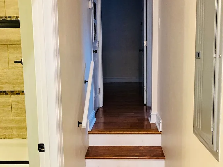 1207 Reddour Street — Photo 7