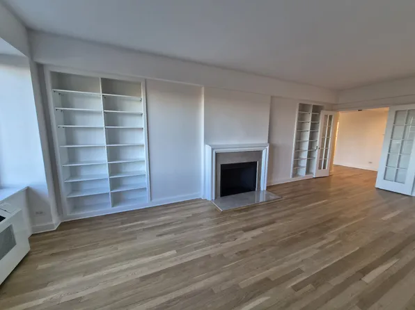 40 Central Park South image 14 of 30