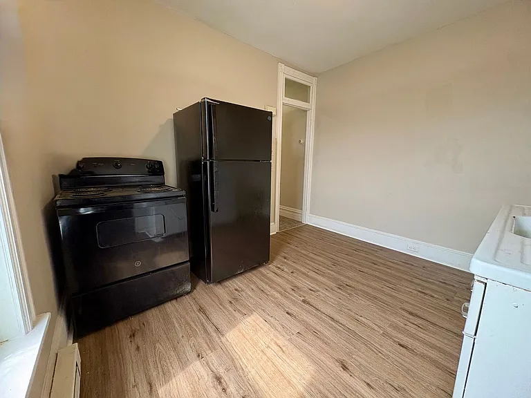 1224 Eckert Avenue — Photo 14