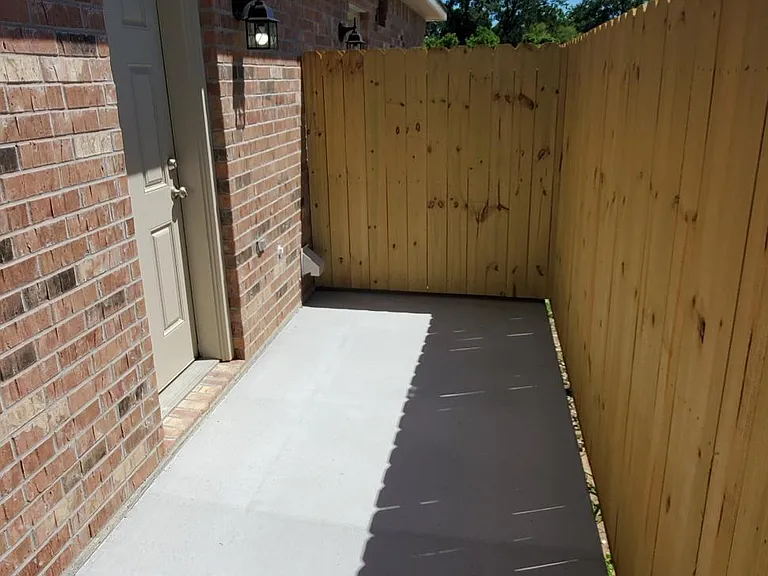 779 Dewey St — Photo 15