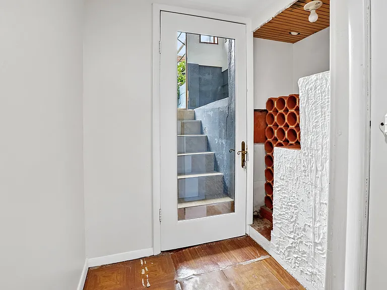 18 Patterson St — Photo 37