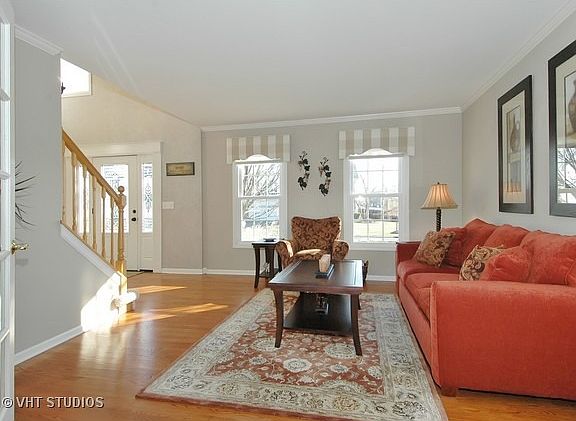 3rd image of 1900 Bridlewood Dr