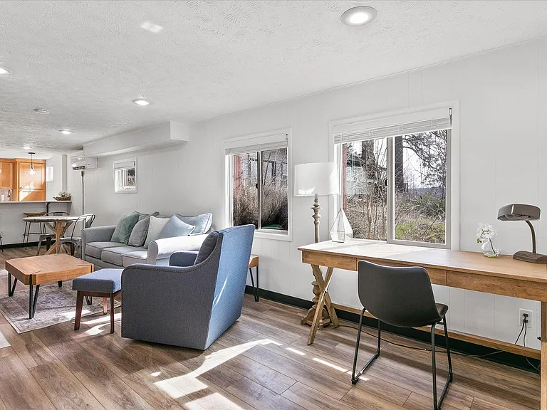1208 S Elm St #A — Photo 8