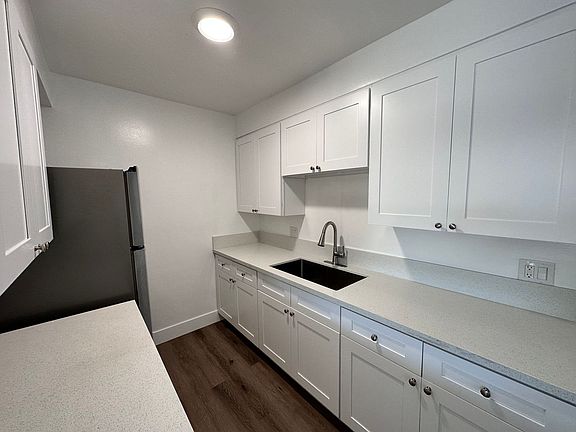 3rd image of 1036 Saint Louis Ave #5