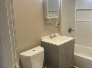 22 Crane St, Springfield, MA 01104