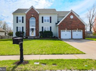 10 Lantern Ln, Woodstown, NJ 08098