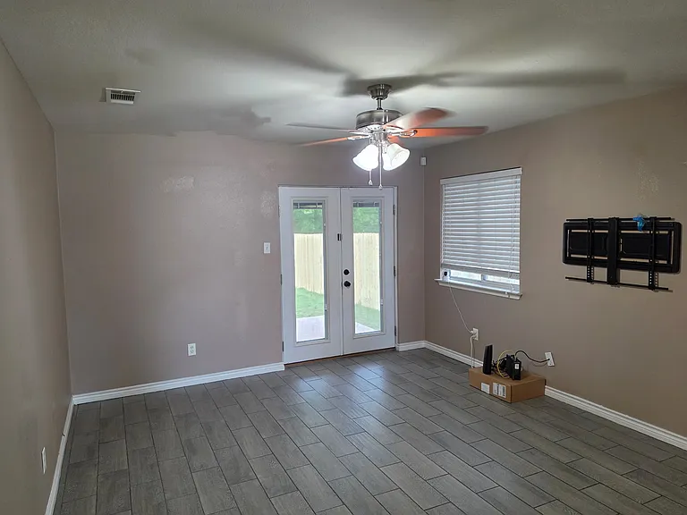 1210 Saddle Dr — Photo 14