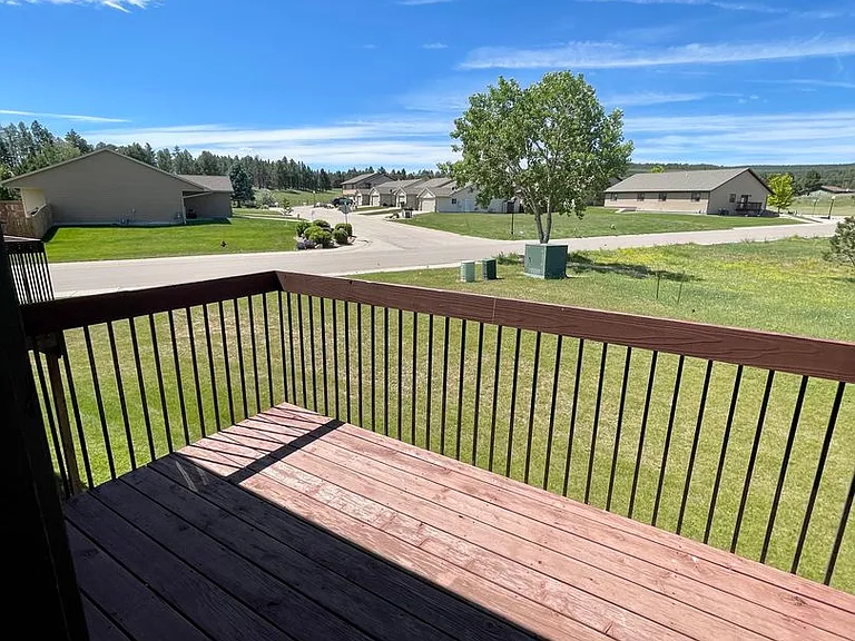 7050 Freedom Ln — Photo 32