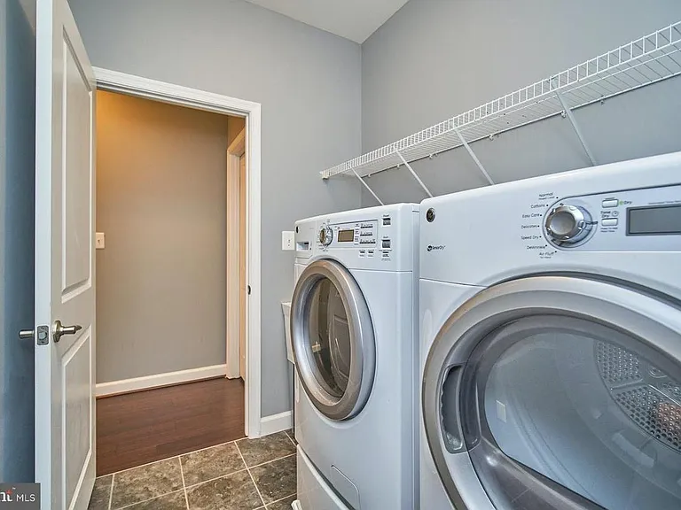 8126 S Channel Dr — Photo 16