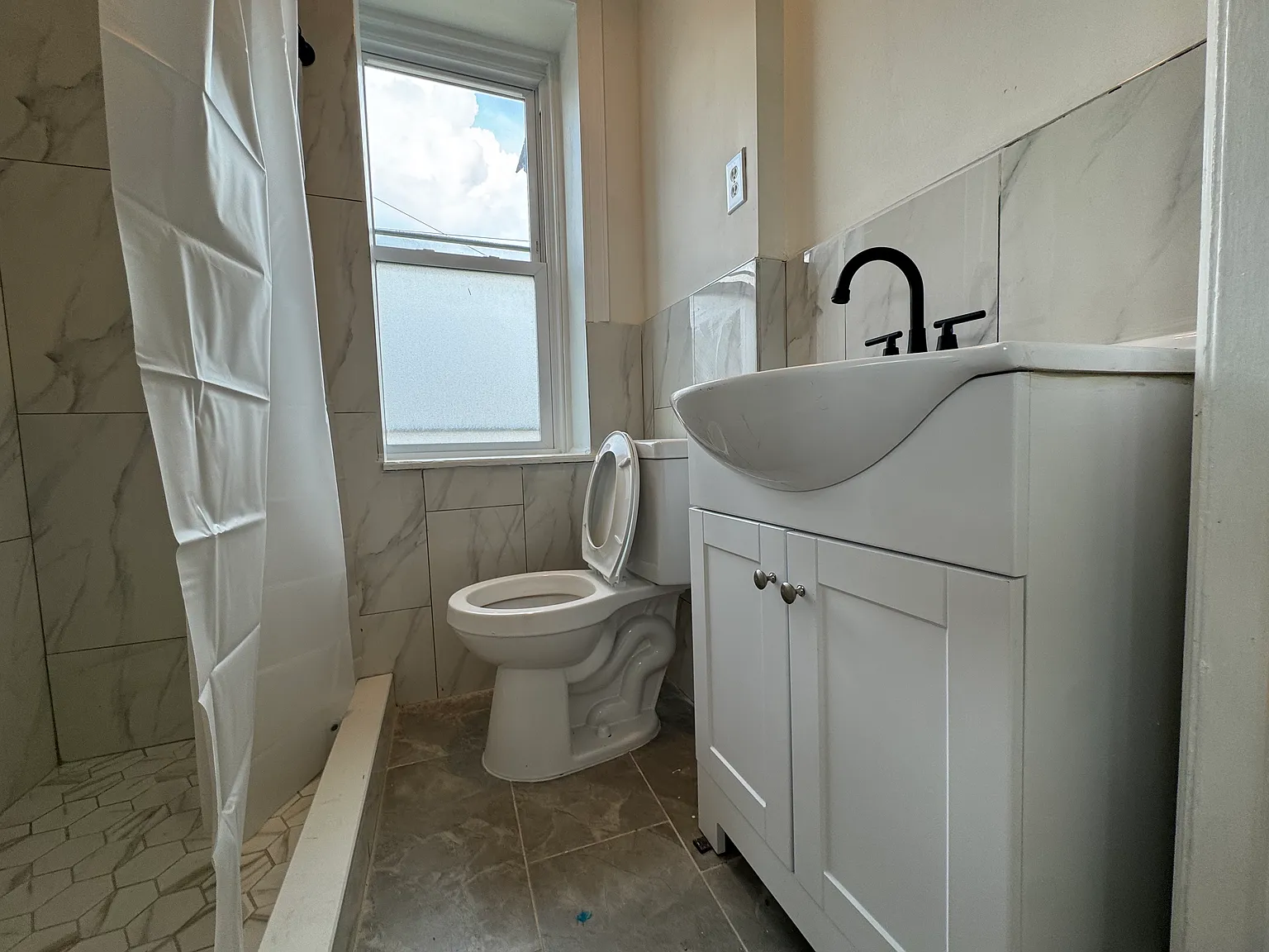 1 bed, 850 sqft, $1,200 — Photo 4
