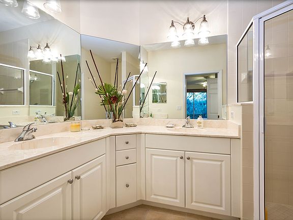 5th image of 28141 Hiram St Unit 702