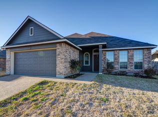 603 Navajo Trl, Mc Gregor, TX 76657