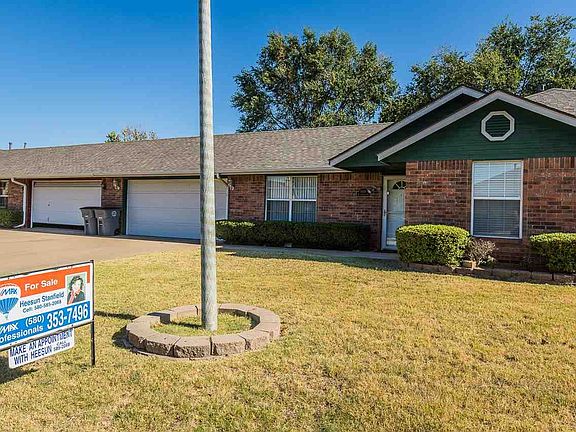 3rd image of 6859 NW Willow Springs Dr