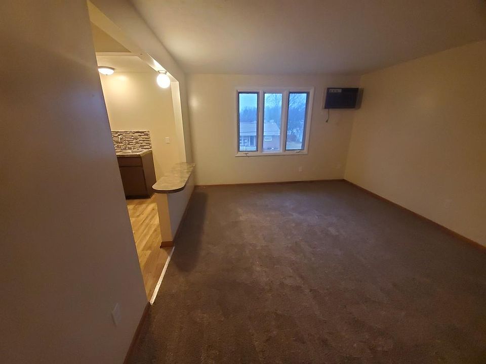 2nd image of 25 David Ave NE APT 10