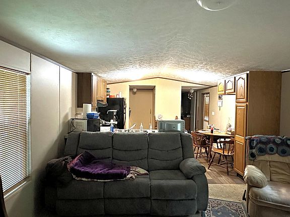 4th image of 1393 Township Road 196 E