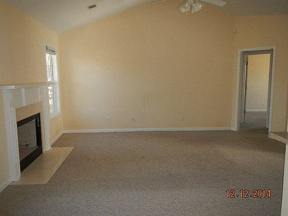 3rd image of 3609 Pebble Creek Dr