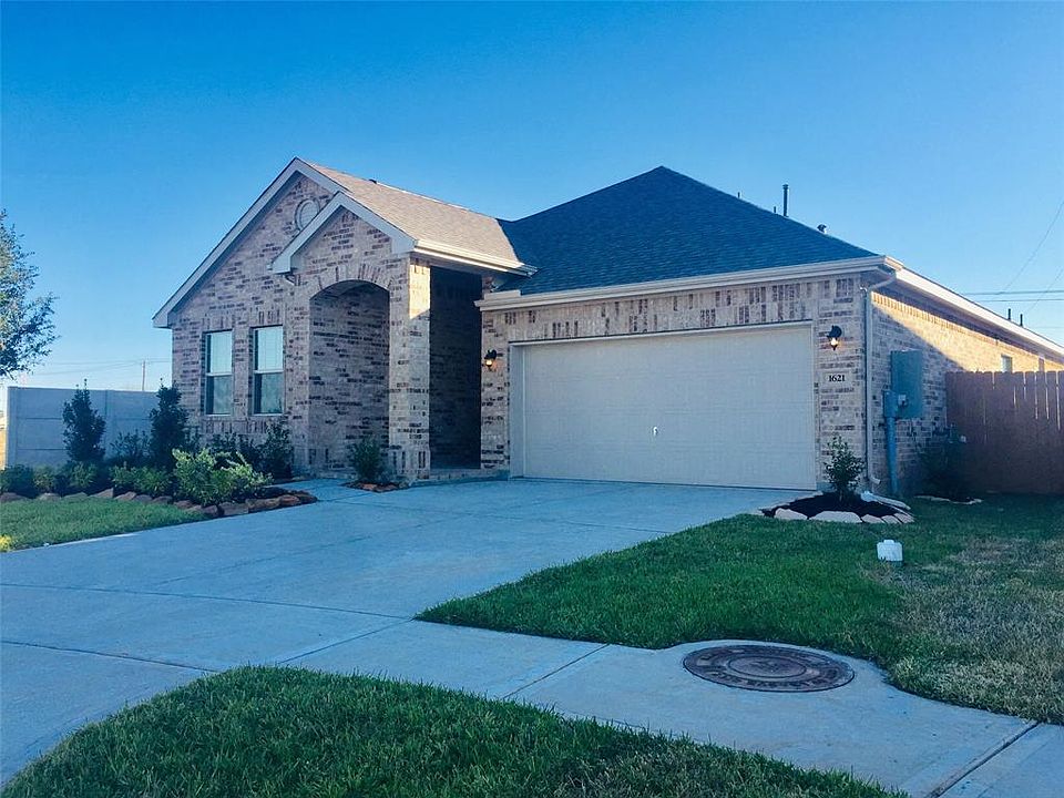 1st image of 1621 Canchola Ln