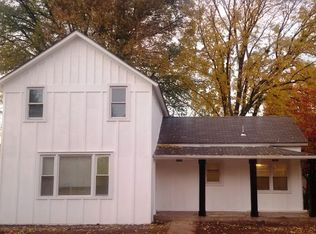 312 E Beam St, Porter, IN 46304