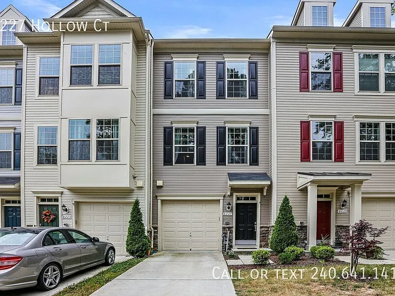 8227 Hollow Ct — Photo 1