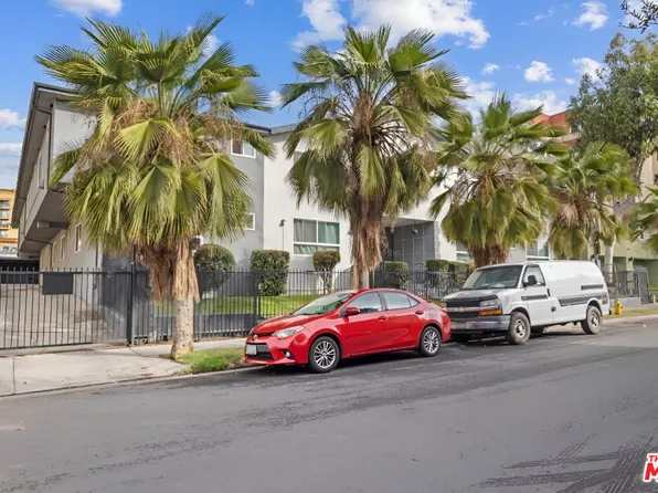 5427 Carlton Way, Los Angeles, CA 90027